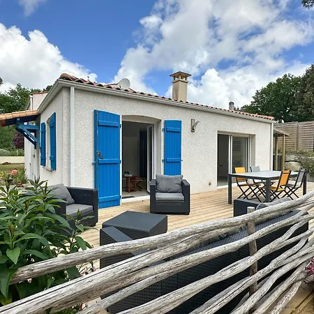 Casa vacanze Confort Avec Terrasse, Cuisine D'ete Et Jardin, A 3 Km Des Plages - Les Mathes-la Palmyre - Fr-1-705-70 *