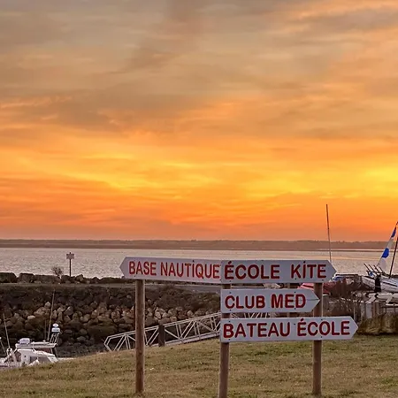 Casa vacanze Confort Avec Terrasse, Cuisine D'ete Et Jardin, A 3 Km Des Plages - Les Mathes-la Palmyre - Fr-1-705-70 Les Mathes
